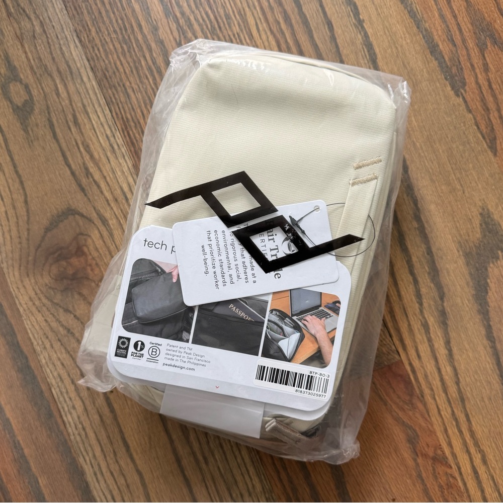 Peak Design Tech Pouch 🤍